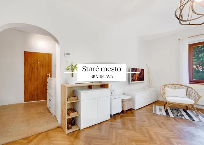 Stylish Historical + Backyard